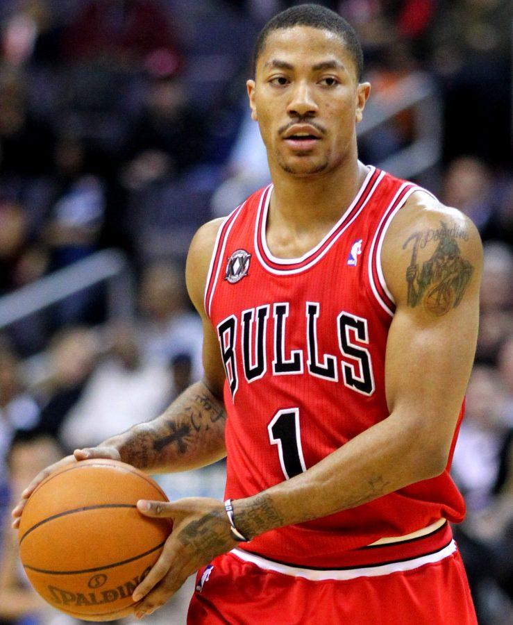 Derrick Rose during the 2011 season, before the devastating ACL tear that derailed his career. Rose is looking to bring a title to Chicago now that he is surrounded by a stronger supporting cast than ever before. (photo obtained via Keith Allison on Flickr under a Creative Commons license)