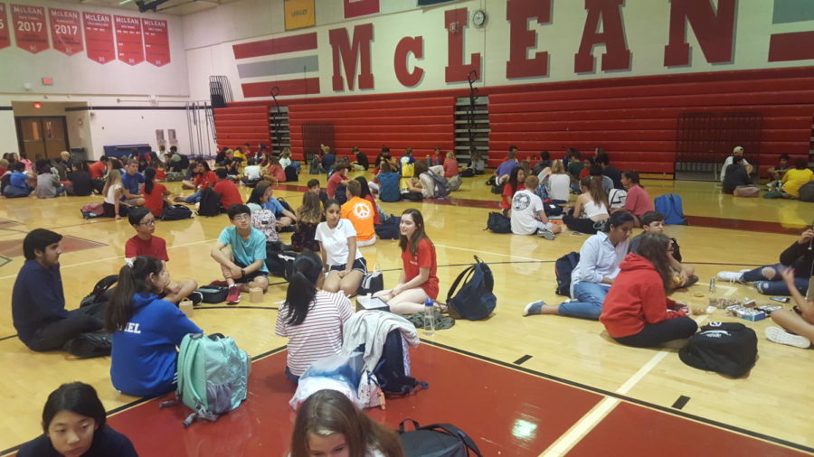 Freshmen met with their Big Macs during Highlander Time 8 on Friday. The goal of the McLeadership program is to ease the transition from middle to high school. (photo by Maren Kranking)
