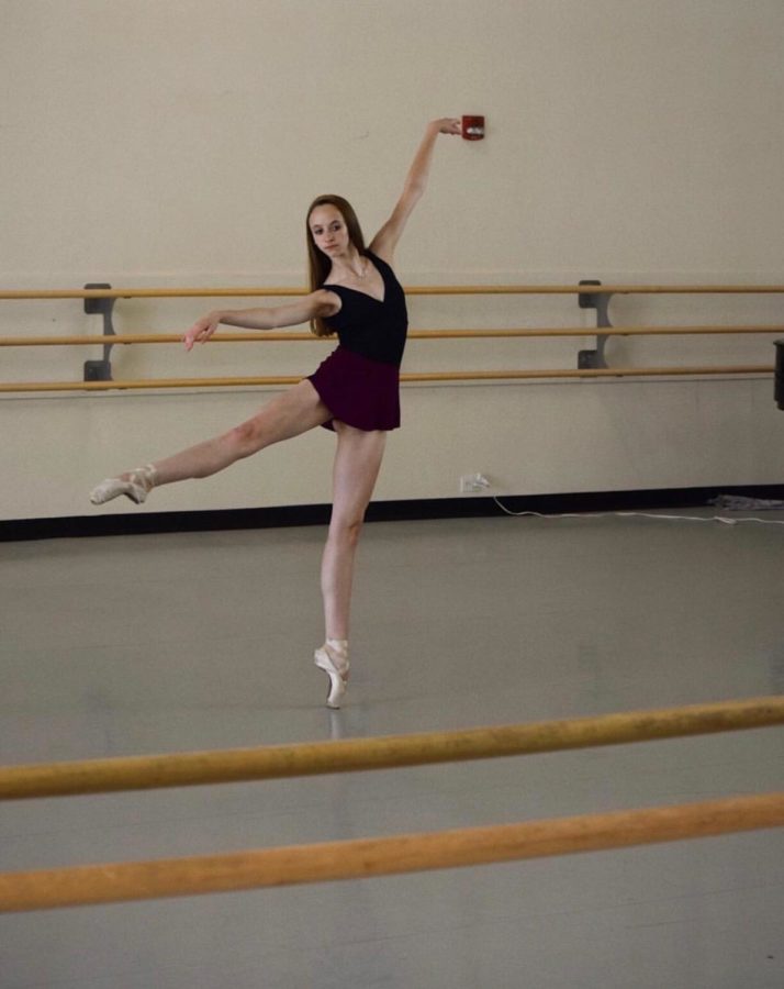 EN POINTE—Treibitz practices pointe at summer intensive camp, at University of North Carolina School of the Arts. At this camp the dancers practiced dance all day for five weeks. (Photo courtesy of Sofie Treibitz)