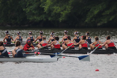 1V girls gain a lead