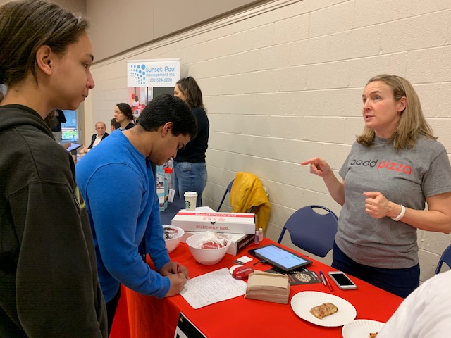 Senior Raghav Kanan signs up for a possible job opportunity. 