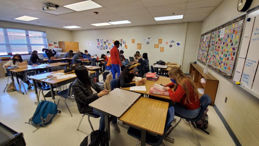 On a standard day, students filled nearly every seat in this mathematics classroom. Many students voluntarily opted to stay home, but the administration decline d to provide any official information on absences. Some students also planned to skip school for a majority of the day and only attend their most difficult classes, like AP Literature and AP Calculus BC.