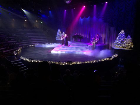 WINTER SHOW - Busch Gardens hosts an annual Christmas show at their Christmas Town, which features many winter-themed musicals and other performances. Families and friends are all welcome to sing along and enjoy the holiday cheer.