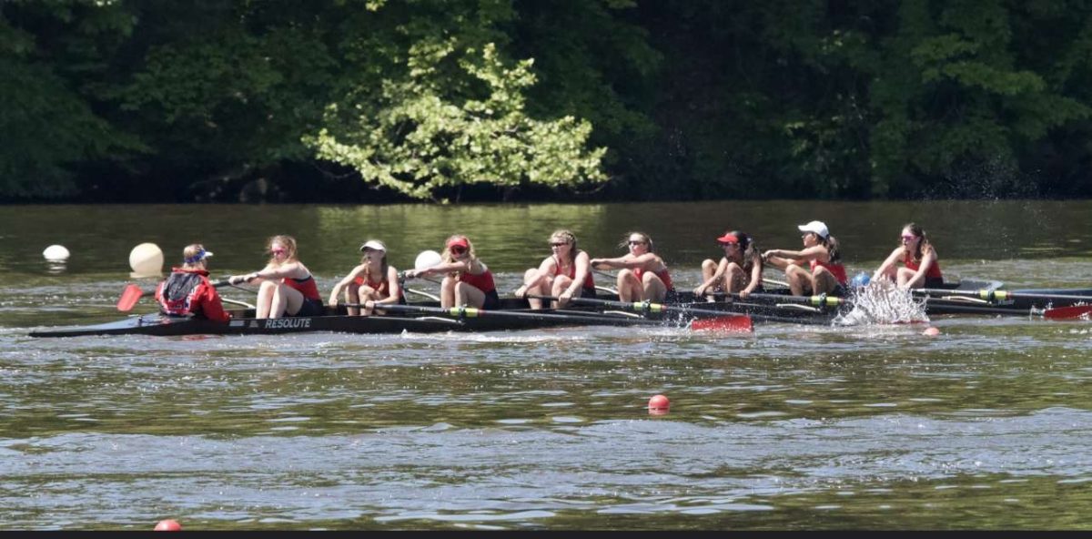 Sophomore Kensington Ruhl rows with her team down the Potomac river.