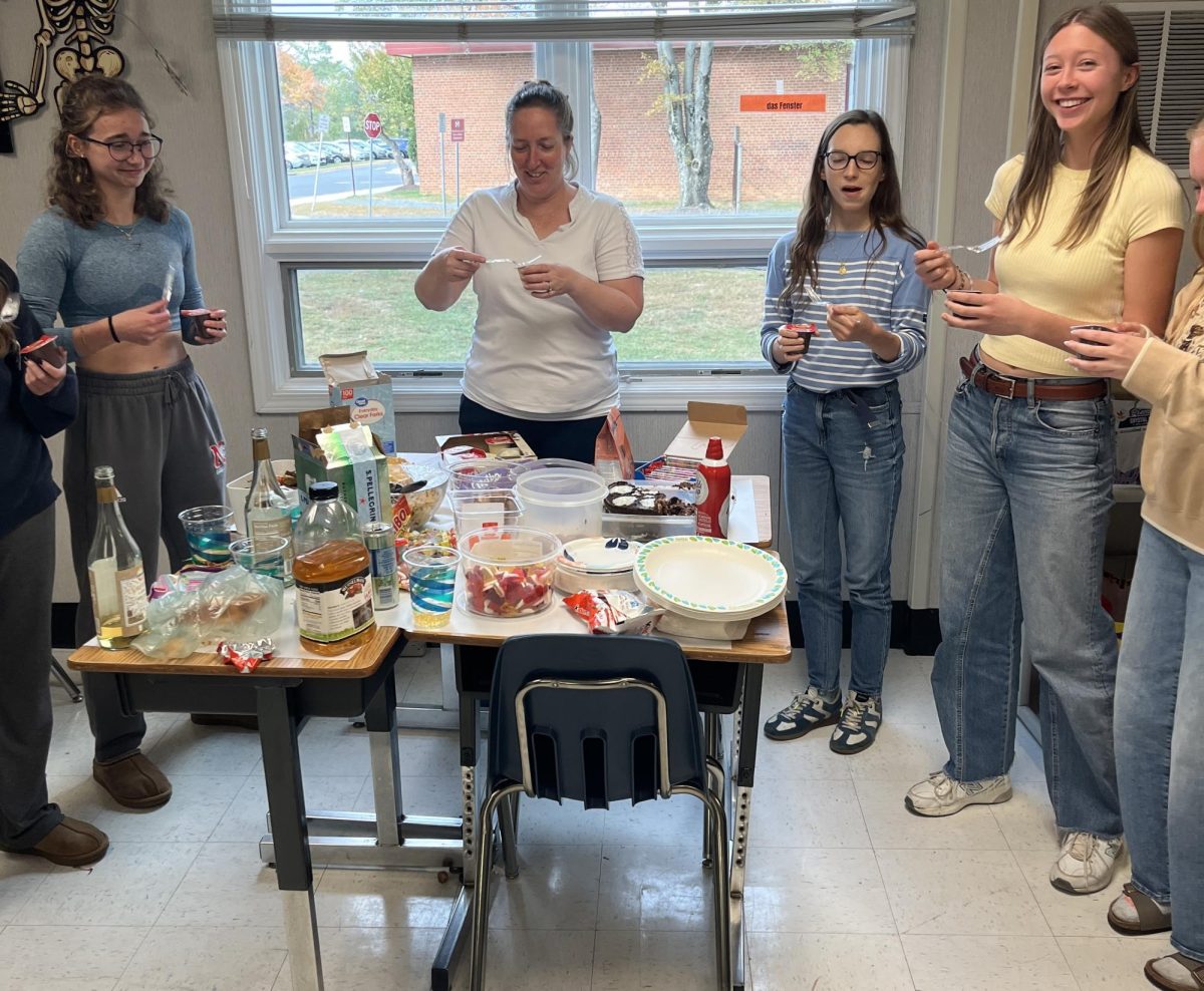 Pudding with fork-- During Oktoberfest, the German club celebrates the recently famous TikTok event of Pudding Mit Gabel, or Pudding with Fork. Germans unite at events to eat pudding with a fork, which the German Club found surprisingly easier than imagined.  